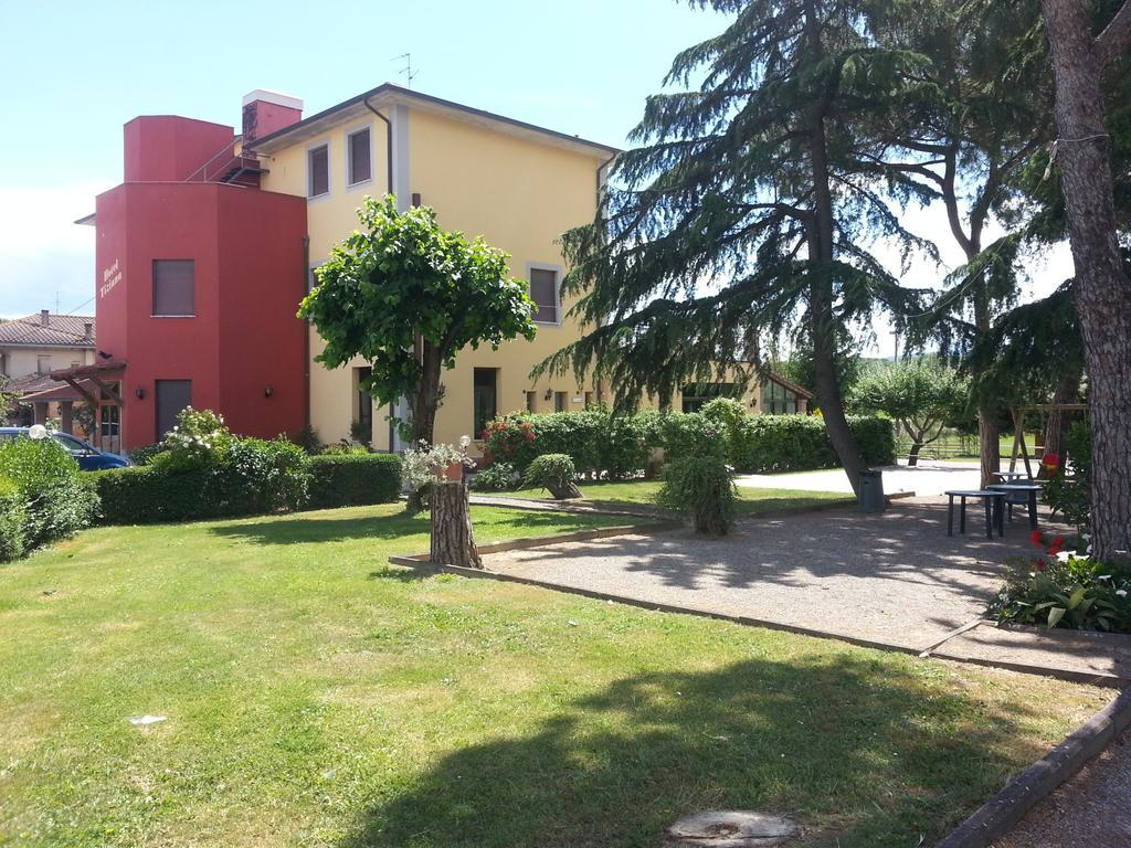 Montepulciano Stazione Hotel Tiziana מראה חיצוני תמונה