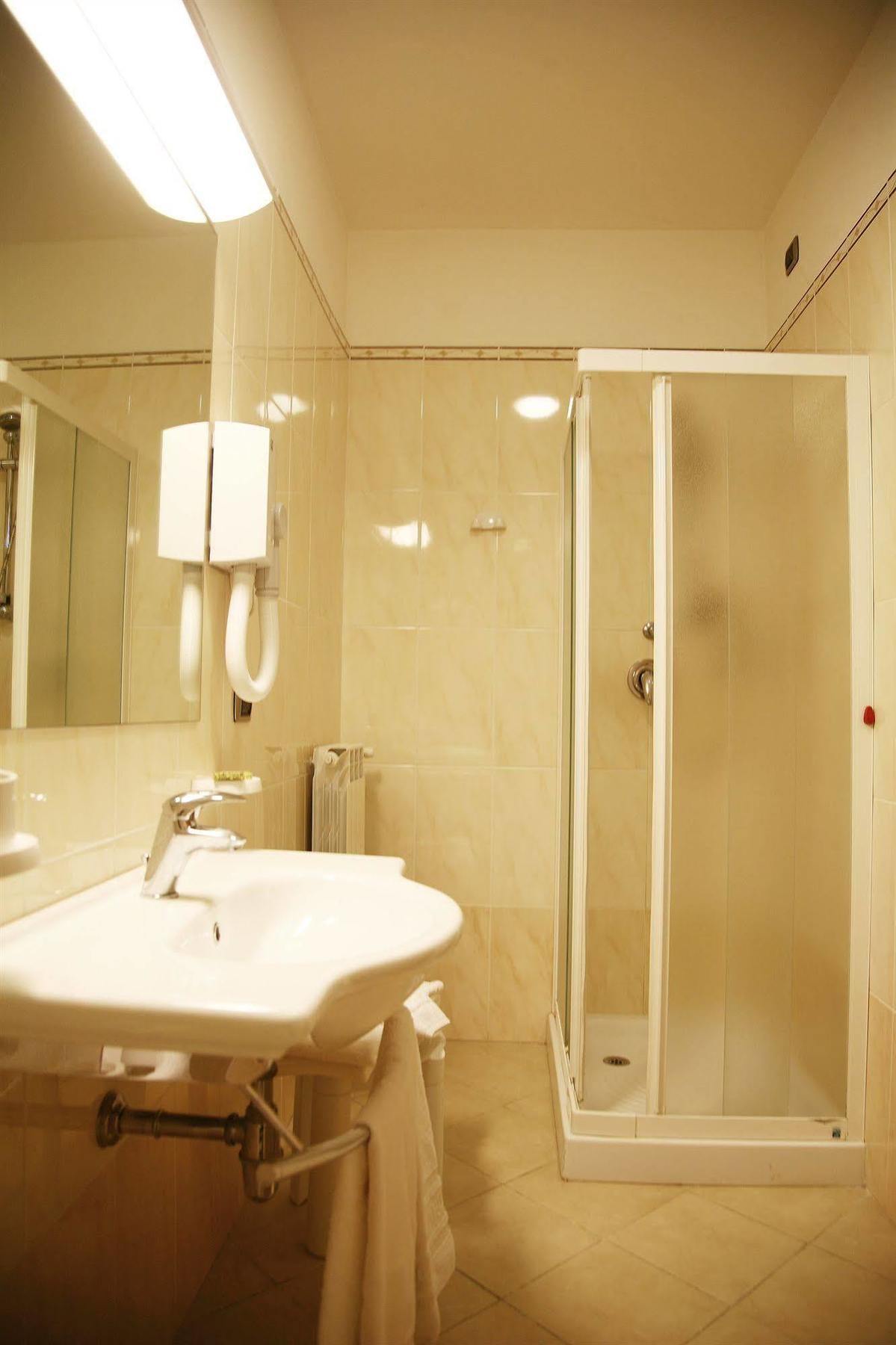 Montepulciano Stazione Hotel Tiziana מראה חיצוני תמונה