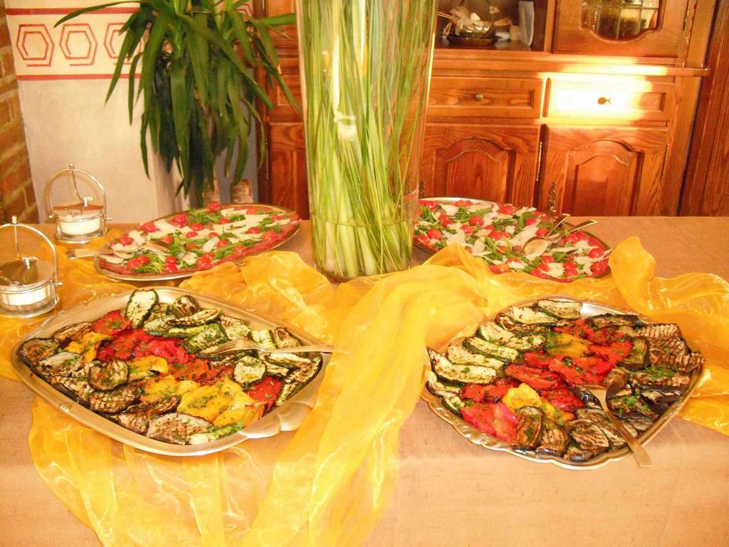 Montepulciano Stazione Hotel Tiziana מראה חיצוני תמונה