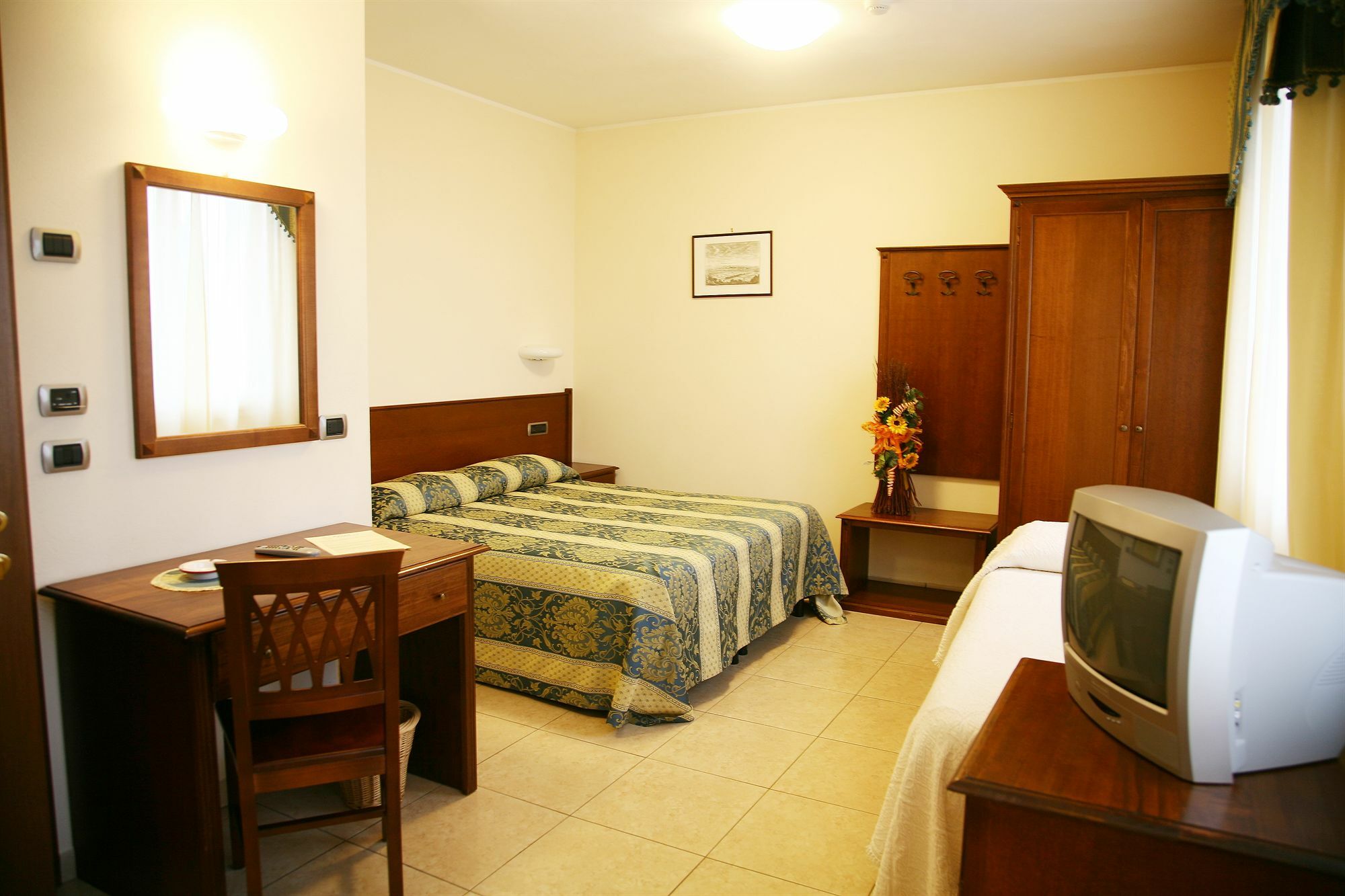 Montepulciano Stazione Hotel Tiziana מראה חיצוני תמונה
